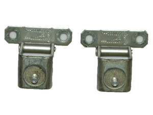 844003908R* (RENAULT) Петля крышки багажника комплектRenault Duster 10-18 Renault Sandero 07-13 Dacia Duster 10-17