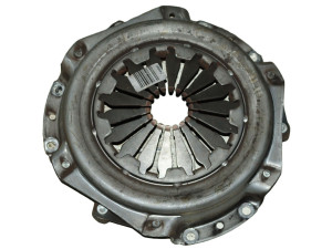 8200745113 (RENAULT) Корзина сцепления нажим D180 1.2MPI 16V, 1.4MPI 8VRenault Sandero 07-13 Renault Logan 04-13 Dacia Logan 04-12