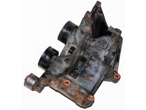 9634962980 (PEUGEOT) Кронштейн генератораPeugeot Partner 96-08