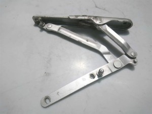 60651069 (ALFA ROMEO) Петля кришки багажника ліва седанAlfa Romeo 156 97-07 Alfa Romeo 159 05-11