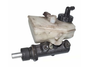 9463378280 (FIAT) Головний гальмівний циліндр 2 виходиFiat Scudo 95-07 Peugeot Expert 95-07 Citroen Jumpy 95-07