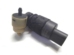 1K6955651 (AUDI) Насос бачка омивача 2 виходиSkoda Octavia A5 04-13 SEAT Altea 04-09 VW Caddy III 04-15