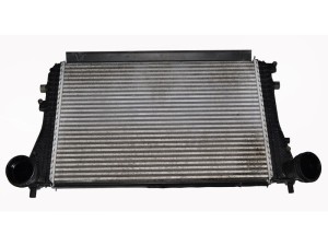 3C0145805R (VW) Радиатор интеркулера 1.9TDI 8V, 2.0FSI 16V, 2.0TDI 16VVW Passat B6 05-10 VW Tiguan 08-16