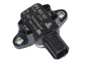 8P0955557 (AUDI) Датчик удара боковойAudi A3 03-12 Audi A4 04-08