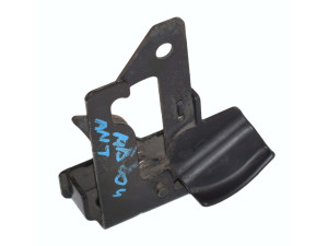 A2048800064 (MERCEDES-BENZ) Ответная часть замка капотаMercedes-Benz ML W166 11-15 Mercedes-Benz GLS X166 16-19 Mercedes-Benz C-Class W204 07-14