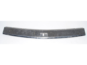 7L68634598Z8 (VW) Накладка порога багажника внутренняяVW Touareg 02-10