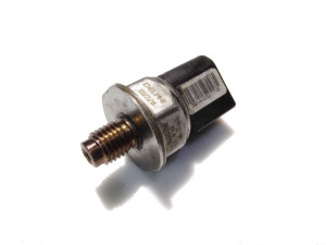 A0009052701 (MERCEDES-BENZ) Датчик давления топлива в рейке