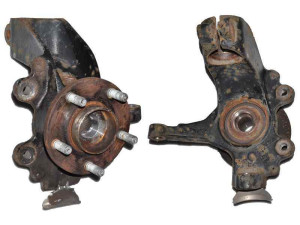1420863 (FORD) Поворотный кулак левый с ABS D21 06-Ford C-MAX 02-10 Ford Focus II 04-11
