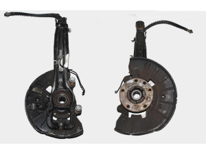 7L0407257A (VW) Поворотный кулак левый с ABSVW Touareg 02-10