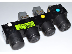 8530109640 (SSANGYONG) Блок кнопок в торпедоSsangYong Kyron 05-11