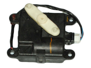 6911109140 (SSANGYONG) Шаговый двигатель печки -08