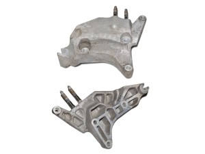 216702A300 (KIA) Кронштейн подушки двигунаKia Cerato 08-13 Kia Cerato 04-08 Kia Rio 06-11