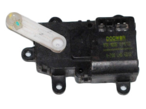 69114082A0 (SSANGYONG) Шаговый двигатель печки 7 пиновSsangYong Rexton 12-18 SsangYong Rexton 06-12