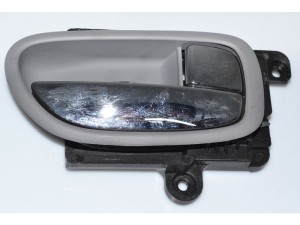 826202H000XM (HYUNDAI) Ручка двери внутренняя правая хромHyundai Avante HD 06-10 Hyundai Elantra HD 06-11