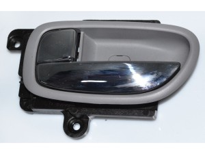 826102H000XM (HYUNDAI) Ручка двери внутренняя левая хромHyundai Avante HD 06-10 Hyundai Elantra HD 06-11