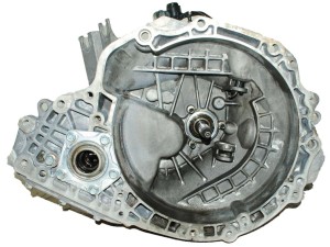 96829389 (CHEVROLET) КПП 5 ступ гидр нажим центр 1.6MPI 16V, 1.8MPI 16VOpel Astra J 10-15 Opel Astra H 04-14 Opel Zafira B 05-13