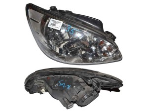 921021C500 (HYUNDAI) Фара права механічний коректор 05-Hyundai Getz 02-10