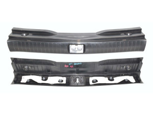 85770F1000WK (KIA) Накладка порога багажника внутренняяKia Sportage 21- Kia Sportage 16-21