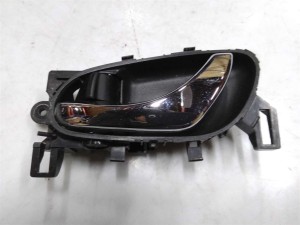 806715HA0A (NISSAN) Ручка дверей внутрішня ліва хромNissan Tiida 11- Nissan Qashqai 14-22 Nissan X-Trail T32 14-21