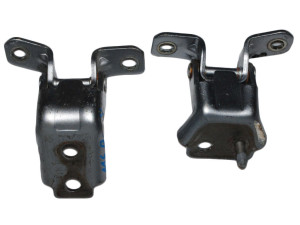 KD5373240A (MAZDA) Петля двери задней левой комплектMazda 3 19- Mazda CX-9 16- Mazda 6 12-