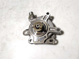 PE0718G00 (MAZDA) Вакуумный насосMazda 6 12-