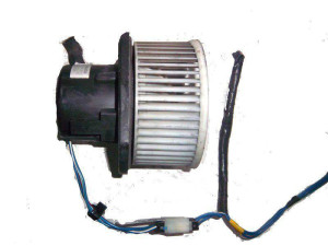 272200F000 (NISSAN) Моторчик печкиNissan Terrano R20 93-06