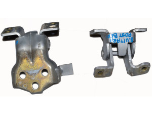 6952065D10 (SUZUKI) Петля крышки багажника комплектSuzuki Grand Vitara 98-05