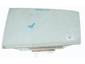 6810402080 (TOYOTA) Скло двері задньої лівої хетчбекToyota Corolla 02-07