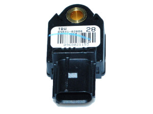 8983102080 (TOYOTA) Датчик удара боковой заднийToyota Auris E150 06-12