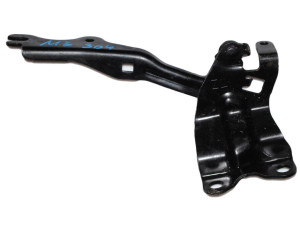 BBM252420A (MAZDA) Петля капота леваяMazda 3 09-14 Mazda 3 13-19