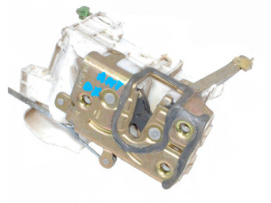 6903005071 (TOYOTA) Замок двери передней правой электрическийToyota Avensis 97-03