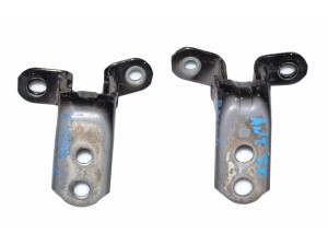 6872030080* (TOYOTA) Петля двери передней левой комплектToyota RAV4 00-05