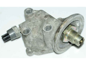 1560927010 (TOYOTA) Кронштейн масляного фильтраToyota RAV4 00-05