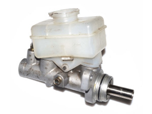 26401AG030 (SUBARU) Главный тормозной цилиндр 2 выходаSubaru Outback 03-09 Subaru Impreza 07-11 Subaru Outback 09-14
