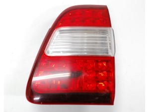 RA22550 (TOYOTA) Ліхтар внутрішній правий 05-Toyota Land Cruiser 100 98-07