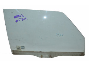 MR748661 (MITSUBISHI) Стекло двери передней правойMitsubishi Pajero II 91-99