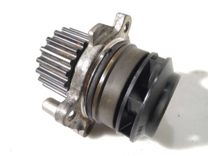 03L121019 (VW) Помпа системи охолодженняVW Caddy III 04-15 Audi Q5 08-16 Skoda Octavia A5 04-13