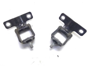 5802A089 (MITSUBISHI) Петля крышки багажника комплектMitsubishi Outlander Sport 10-19 Mitsubishi Colt 02-12 Mitsubishi ASX 10-23