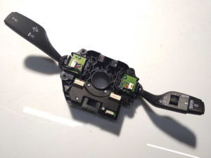 61319374434 (BMW) Подрулевой переключатель в сбореBMW i3 I01 13-22