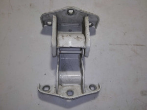 904005473R (RENAULT) Петля двери задней нижняяRenault Trafic 14-
