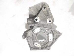 8200259757 (RENAULT) Кронштейн ТНВДRenault Trafic 00-14 Nissan Primastar 02-14 Opel Vivaro 01-14