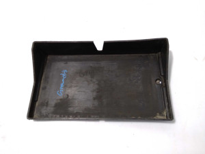 MN188378 (MITSUBISHI) Полка аккумуляторная пластикMitsubishi Grandis 03-11