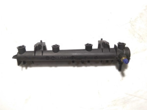 9652451580 (CITROEN) Паливна рейка   1.4MPI 16VPeugeot 206 98-12 Citroen C3 01-09 Citroen C4 04-11