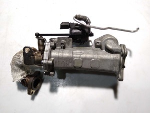 LR057662 (LAND ROVER) Охладитель ОГLand Rover Freelander 06-14 Range Rover Evoque 11-19 Jaguar XF 08-15