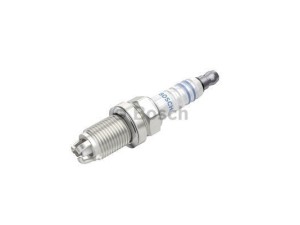 0241235697 (BOSCH) Свеча зажиганияAudi A4 04-08 Skoda Octavia A5 04-13 SEAT Leon 05-12