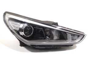 92102G4000 (HYUNDAI) Фара правая линза электрокорректором