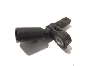 WHT003860 (VW) Датчик ABS передний правыйVW Tiguan 16-24 Audi Q3 18- Skoda Fabia II 07-14