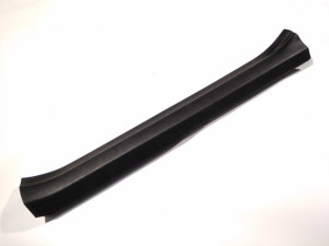 6791342110C0 (TOYOTA) Накладка порога внутренняя передняя правогоToyota RAV4 HYBRID 15-18 Toyota RAV4 13-18