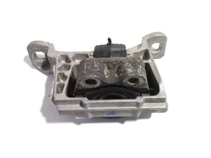 AV616F012FA (FORD) Опора двигателяFord Focus III 11-18 Ford Focus II 04-11 Volvo V50 07-12