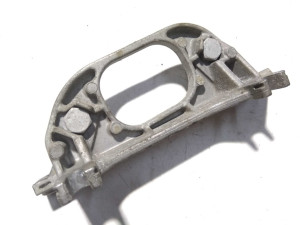 8200216113 (RENAULT) Кронштейн подушки двигателяRenault Logan 04-13 Dacia Sandero 08-12 Dacia Logan 04-12